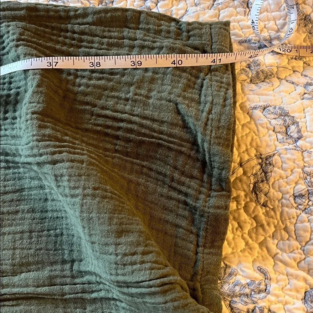Aerie Olive Green crinkle gauze pants - Picture 5 of 5